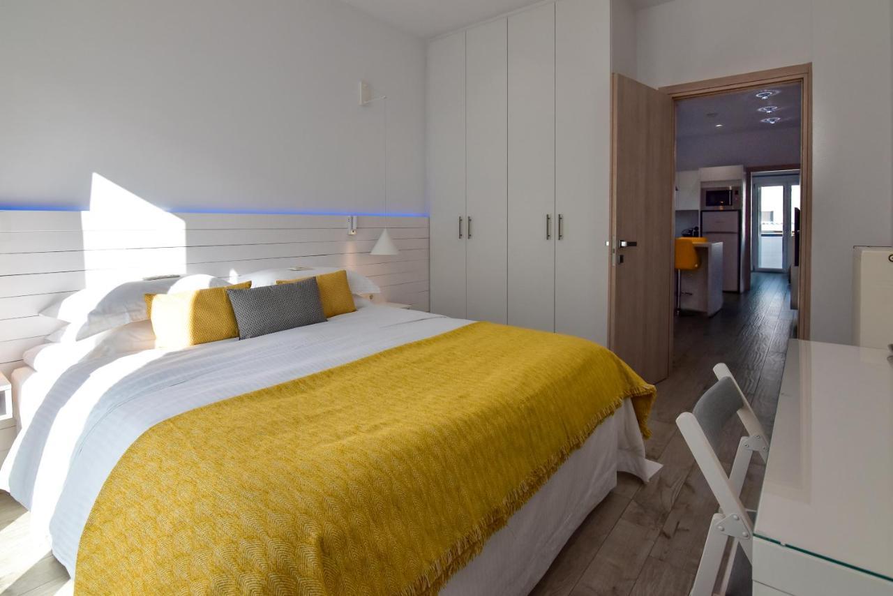 White Rock Milos Suites Adamantas  Exterior foto