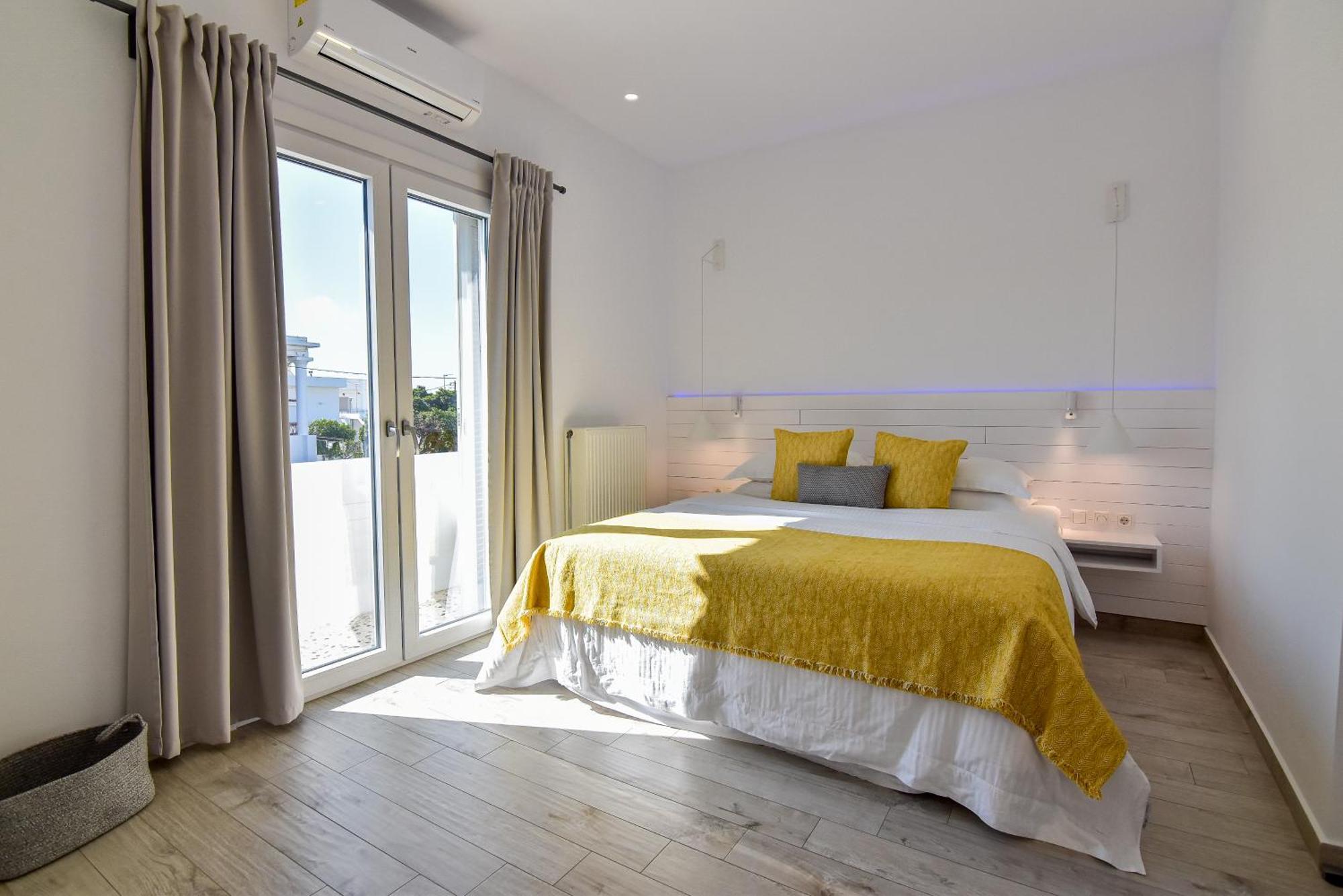 White Rock Milos Suites Adamantas  Zimmer foto